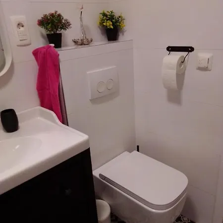 Charming N - Experience Your Way Apartment